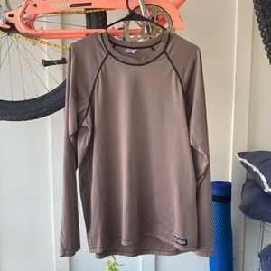 Melanzana mens large sun shirt